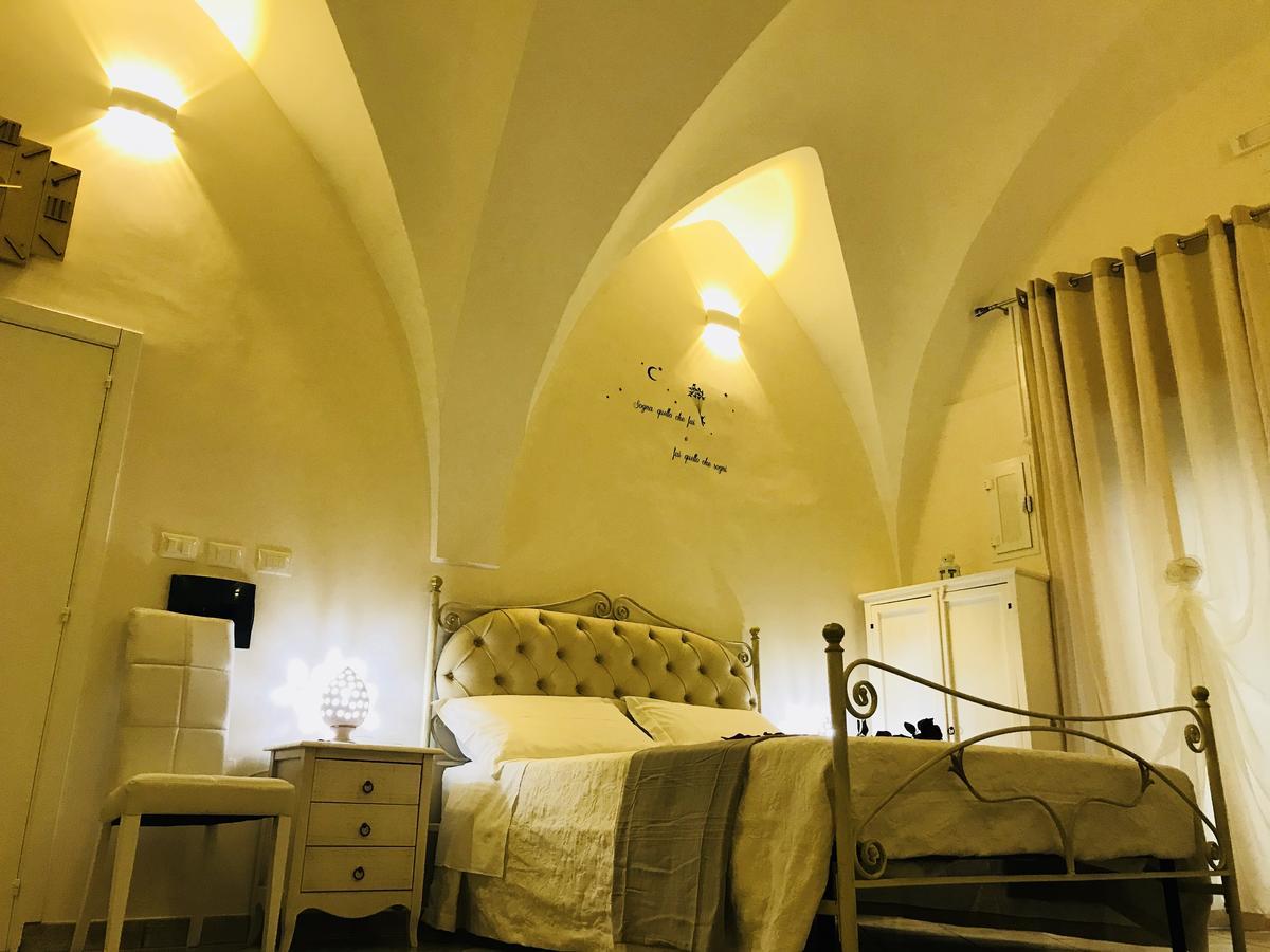 26 Suite Home Ostuni Exterior foto