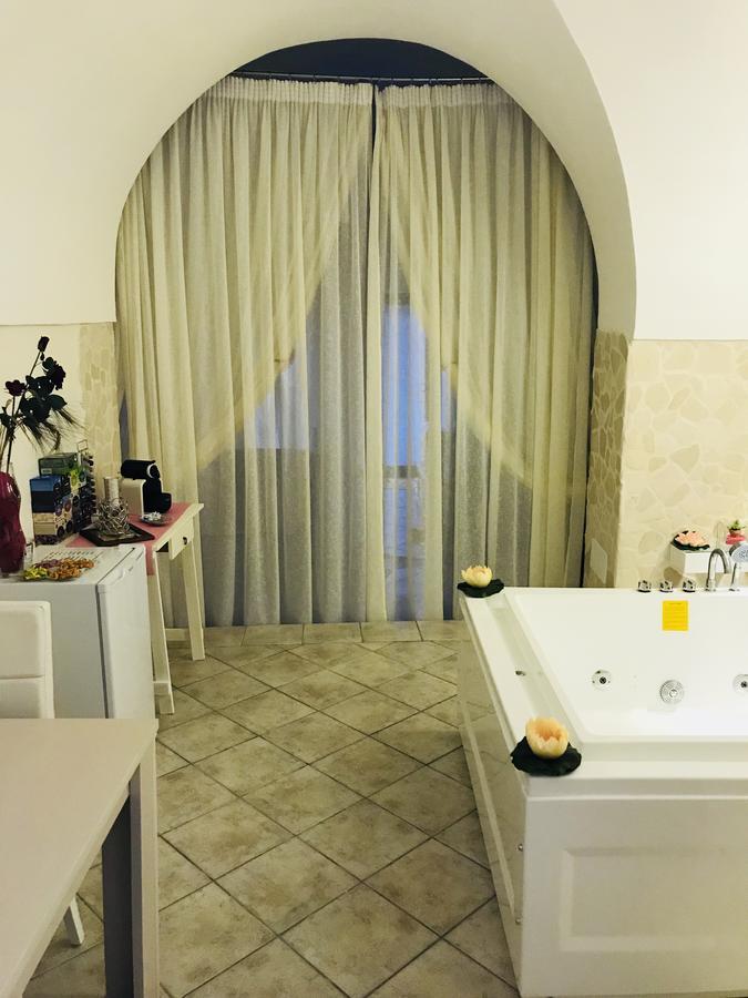 26 Suite Home Ostuni Exterior foto